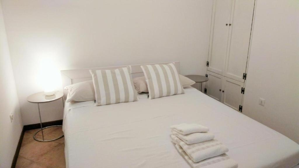Rooms Livia Trogir Exterior foto