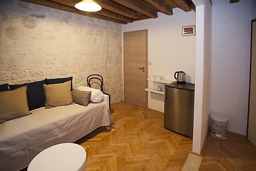 Rooms Livia Trogir Cameră foto